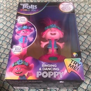 Dream Works Trolls Tour Singing&Dancing Poppy